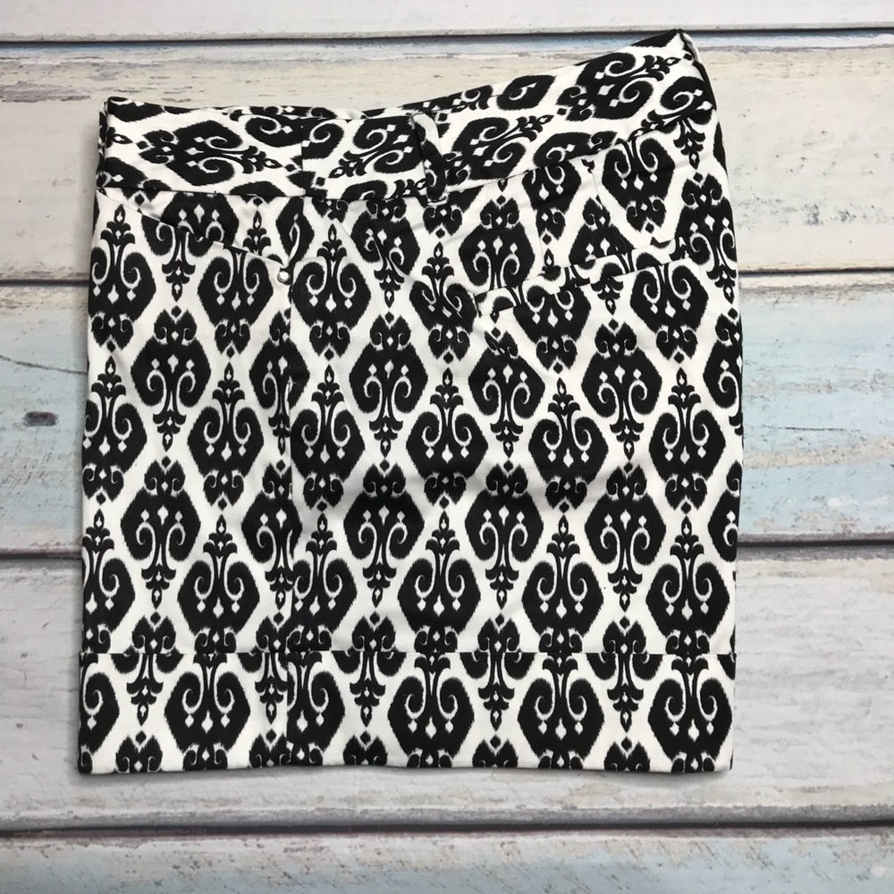 WHBM Ikat shorts size 8